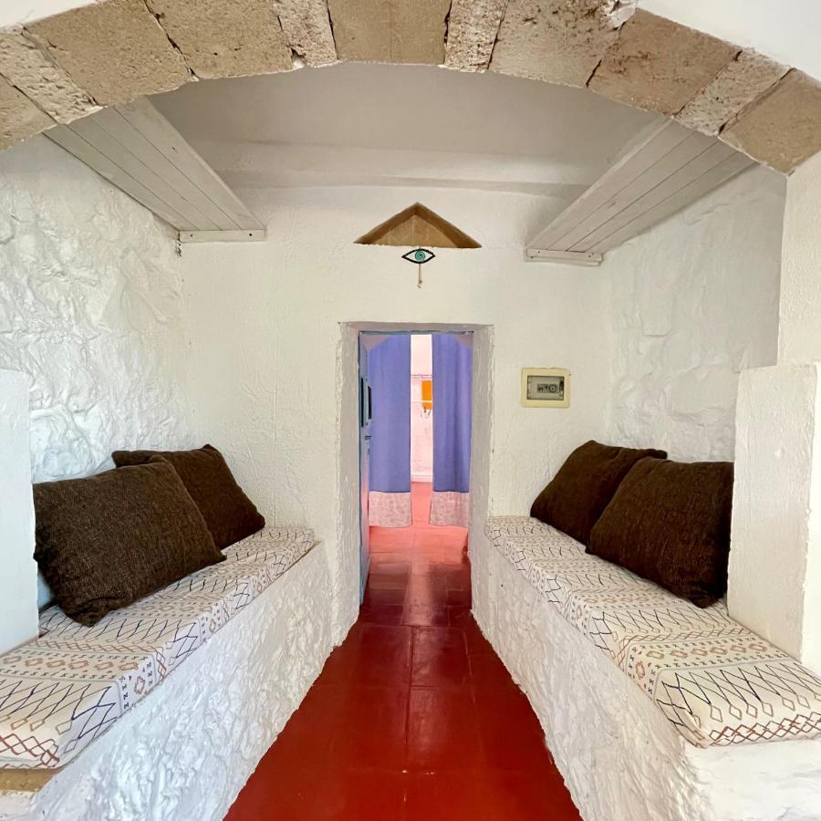 Casa Vacanze Capurre "Trulli E Pajare A Due Passi Dal Pizzo" Галиполи Екстериор снимка
